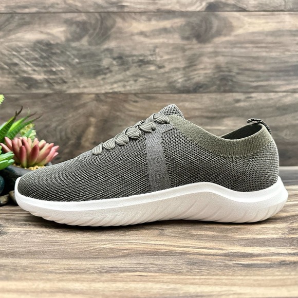 NIB Clarks Cloudsteppers 9M Nova Glint Mesh Comfort Sneakers Dark Olive Combo - Picture 6 of 12